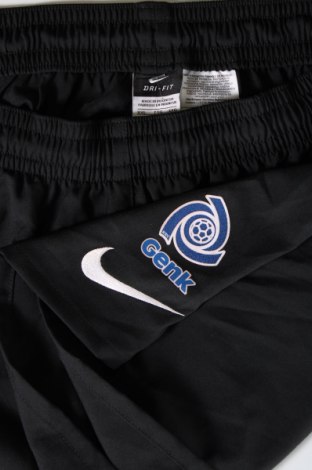 Ανδρικό κοντό παντελόνι Nike, Μέγεθος XL, Χρώμα Μαύρο, Τιμή 17,94 €