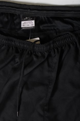 Ανδρικό κοντό παντελόνι Nike, Μέγεθος XXL, Χρώμα Μαύρο, Τιμή 17,94 €