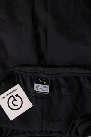 Мъжки къс панталон Nike, Размер XXL, Цвят Черен, Цена 16,53 лв.