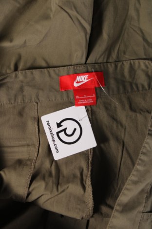 Ανδρικό κοντό παντελόνι Nike, Μέγεθος XL, Χρώμα Πράσινο, Τιμή 28,13 €