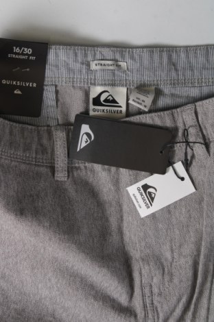Pantaloni scurți de bărbați Quiksilver, Mărime S, Culoare Gri, Preț 190,79 Lei