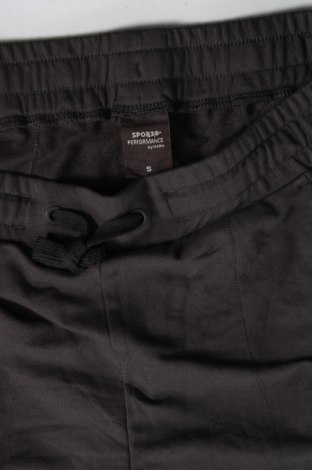 Мъжки къс панталон Sports Performance by Tchibo, Размер S, Цвят Сив, Цена 19,00 лв.