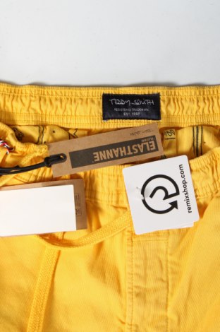 Ανδρικό κοντό παντελόνι Teddy Smith, Μέγεθος S, Χρώμα Κίτρινο, Τιμή 29,90 €