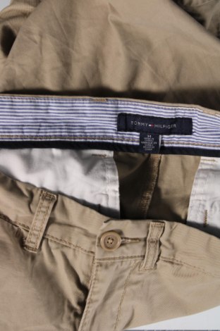 Мъжки къс панталон Tommy Hilfiger, Размер M, Цвят Бежов, Цена 39,00 лв.