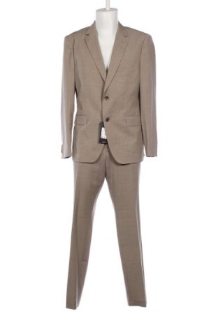 Мъжки костюм BOSS, Размер XL, Цвят Бежов, Цена 619,00 лв.