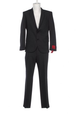 Мъжки костюм Hugo Boss, Размер L, Цвят Сив, Цена 600,43 лв.