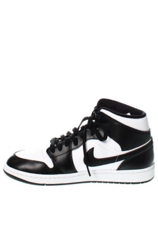 Férfi cipők
 Air Jordan Nike, Méret 44, Szín Sokszínű, Ár 19 281 Ft
