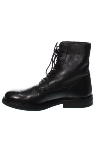 Мъжки обувки Clarks, Размер 42, Цвят Черен, Цена 85,36 лв.