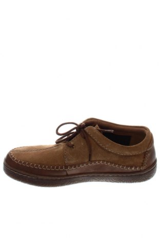 Мъжки обувки Clarks, Размер 42, Цвят Кафяв, Цена 185,30 лв.