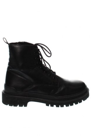 Ανδρικά παπούτσια Pull&Bear, Μέγεθος 44, Χρώμα Μαύρο, Τιμή 24,12 €