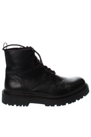 Мъжки обувки Pull&Bear, Размер 44, Цвят Черен, Цена 39,00 лв.
