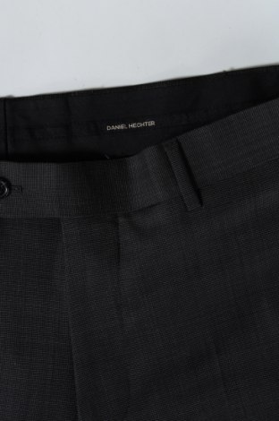 Pantaloni de bărbați Daniel Hechter, Mărime L, Culoare Gri, Preț 170,53 Lei