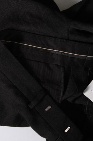 Pánske nohavice  Hugo Boss, Veľkosť M, Farba Čierna, Cena  39,62 €