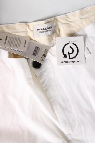 Мъжки панталон Jack & Jones, Размер L, Цвят Бял, Цена 82,00 лв.