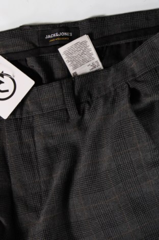 Pantaloni de bărbați Jack & Jones, Mărime L, Culoare Multicolor, Preț 269,74 Lei