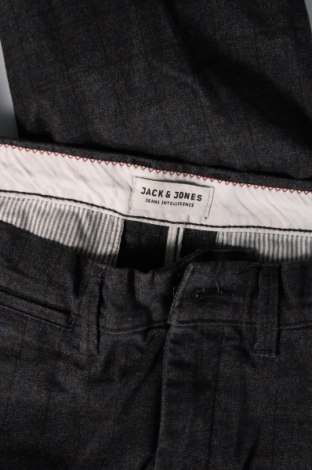 Мъжки панталон Jack & Jones, Размер M, Цвят Сив, Цена 35,00 лв.