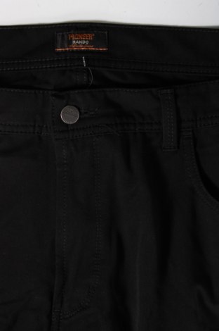 Мъжки панталон Pioneer, Размер XL, Цвят Черен, Цена 19,95 лв.