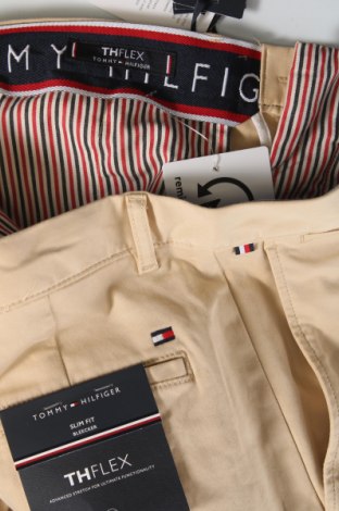 Pantaloni de bărbați Tommy Hilfiger, Mărime M, Culoare Bej, Preț 628,29 Lei