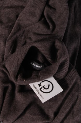 Мъжки пуловер Jack & Jones, Размер M, Цвят Кафяв, Цена 29,00 лв.