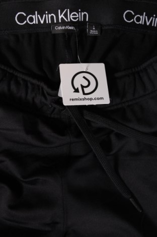 Pantaloni trening de bărbați Calvin Klein, Mărime L, Culoare Negru, Preț 261,65 Lei