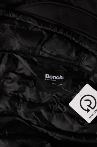 Ανδρικό μπουφάν Bench, Μέγεθος M, Χρώμα Μαύρο, Τιμή 9,25 €