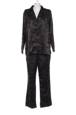 Пижама S.Oliver, Размер XL, Цвят Черен, Цена 65,55 лв.