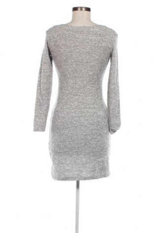 Kleid, Größe S, Farbe Grau, Preis 5,44 €