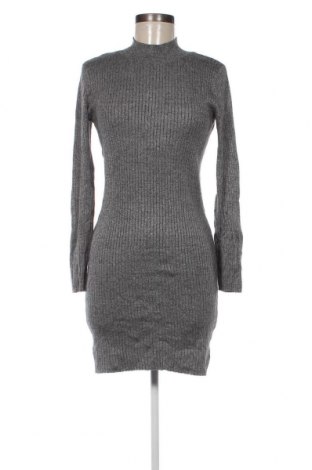 Kleid, Größe M, Farbe Grau, Preis € 5,65