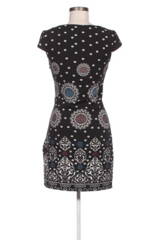 Kleid, Größe M, Farbe Schwarz, Preis 9,09 €