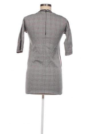 Kleid, Größe S, Farbe Grau, Preis 6,05 €