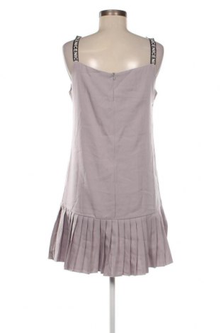 Kleid, Größe XL, Farbe Aschrosa, Preis € 20,18