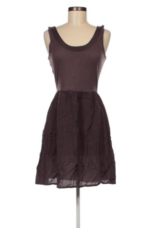 Kleid ASOS, Größe M, Farbe Grau, Preis 13,50 €