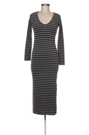 Kleid Bershka, Größe M, Farbe Grau, Preis 12,11 €