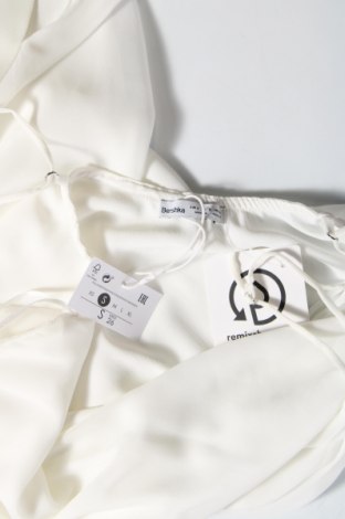 Φόρεμα Bershka, Μέγεθος S, Χρώμα Λευκό, Τιμή 14,83 €