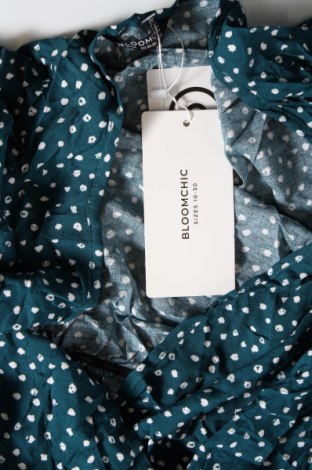 Kleid BloomChic, Größe 3XL, Farbe Grün, Preis 70,98 €