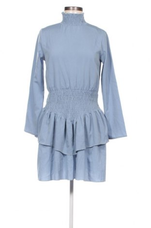 Kleid Boohoo, Größe M, Farbe Blau, Preis € 14,91