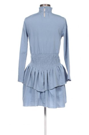 Kleid Boohoo, Größe M, Farbe Blau, Preis € 14,91