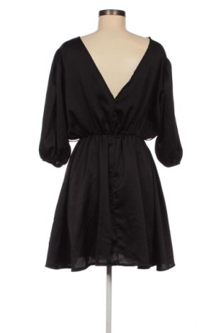 Kleid Boohoo, Größe M, Farbe Schwarz, Preis 8,46 €