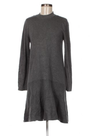 Kleid C&A, Größe M, Farbe Grau, Preis 12,11 €