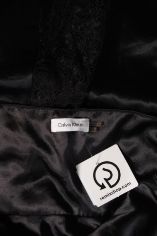 Рокля Calvin Klein, Размер XL, Цвят Черен, Цена 425,60 лв.