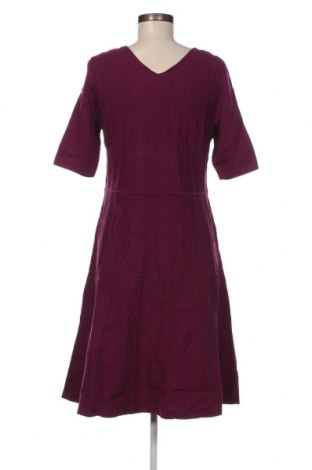 Kleid Carlisle, Größe M, Farbe Lila, Preis 31,67 €