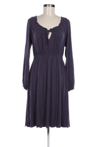 Kleid Conbipel, Größe M, Farbe Lila, Preis 28,53 €
