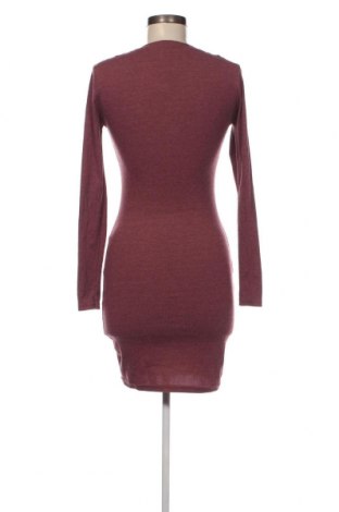 Kleid Fb Sister, Größe S, Farbe Aschrosa, Preis 4,84 €