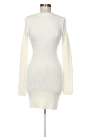 Kleid Fb Sister, Größe L, Farbe Weiß, Preis 12,11 €