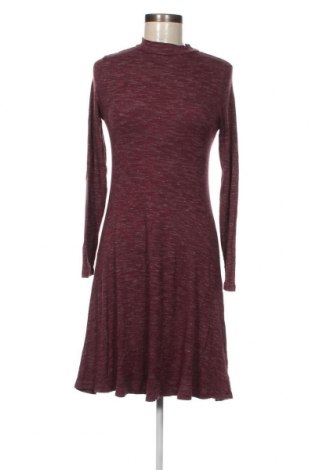 Kleid Find., Größe M, Farbe Rot, Preis 8,27 €