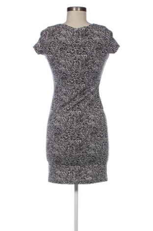 Rochie H&M, Mărime S, Culoare Multicolor, Preț 23,99 Lei