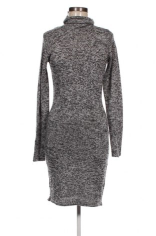 Kleid Janina, Größe M, Farbe Grau, Preis 11,50 €