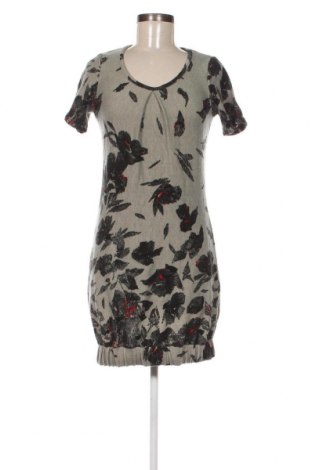 Kleid Lavand., Größe S, Farbe Mehrfarbig, Preis 4,84 €