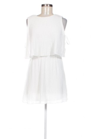 Kleid Missguided, Größe M, Farbe Weiß, Preis 12,11 €