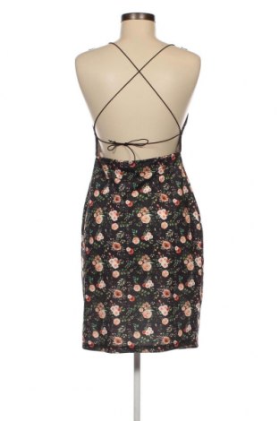 Kleid NA-KD, Größe M, Farbe Mehrfarbig, Preis 11,41 €